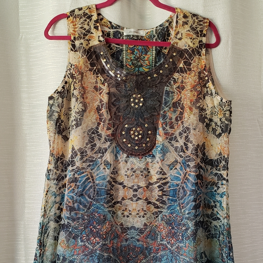 Ladies sleeveless blouse